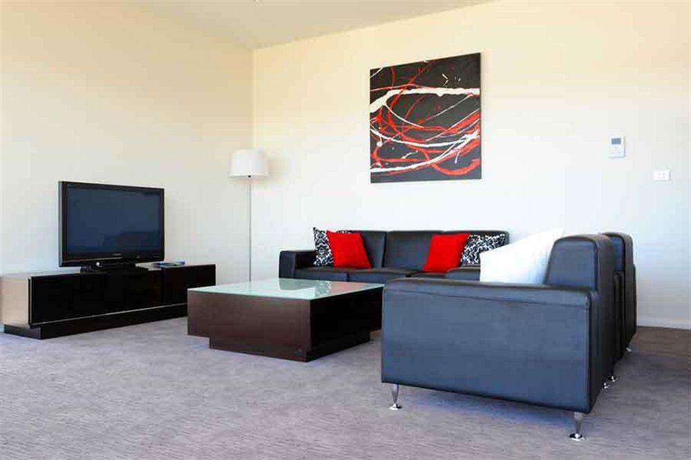 ג'ורג' טאון York Cove Hotel מראה חיצוני תמונה