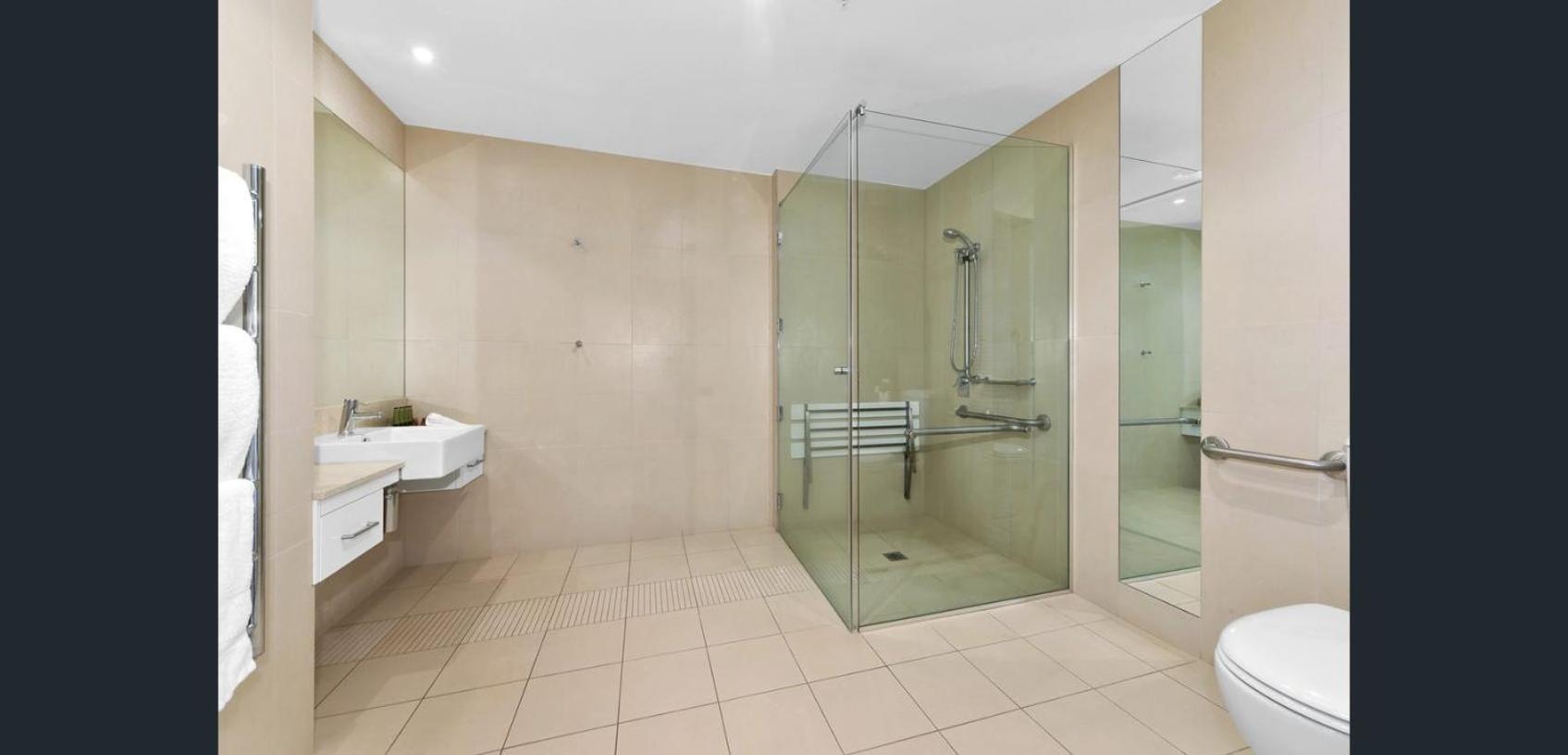 ג'ורג' טאון York Cove Hotel מראה חיצוני תמונה