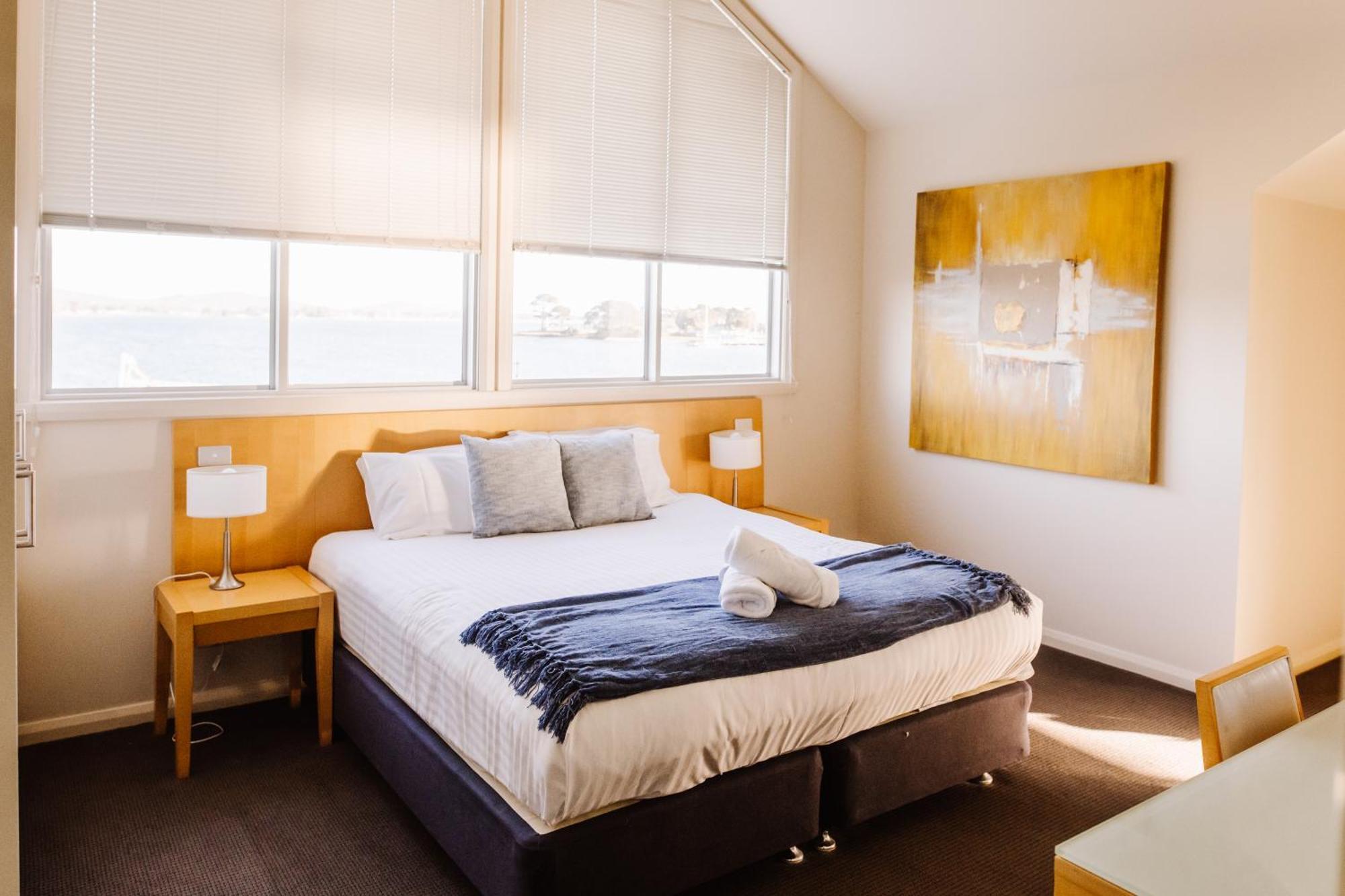 ג'ורג' טאון York Cove Hotel מראה חיצוני תמונה