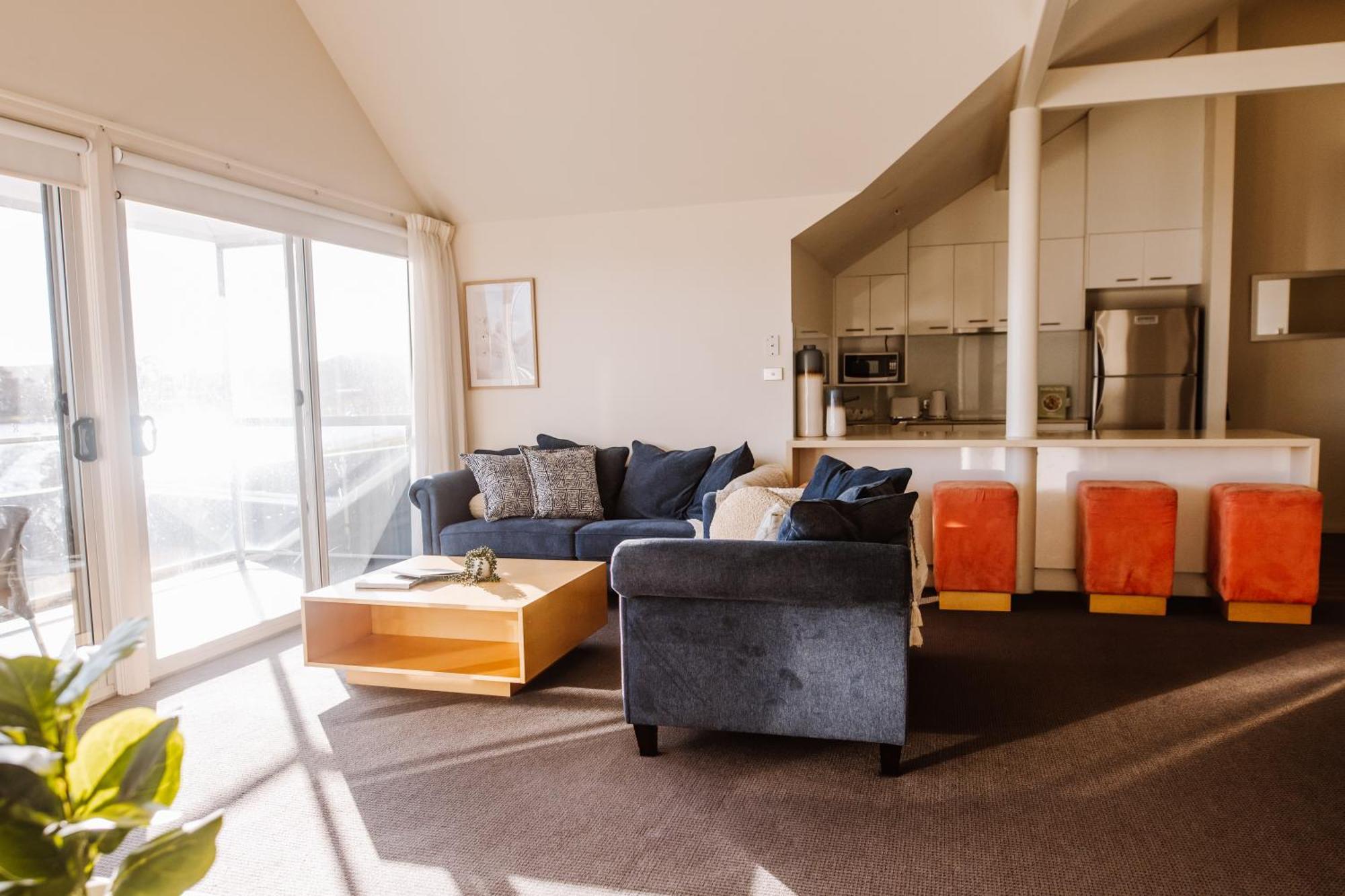 ג'ורג' טאון York Cove Hotel מראה חיצוני תמונה