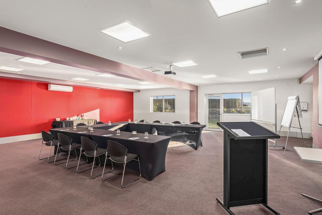 ג'ורג' טאון York Cove Hotel מראה חיצוני תמונה