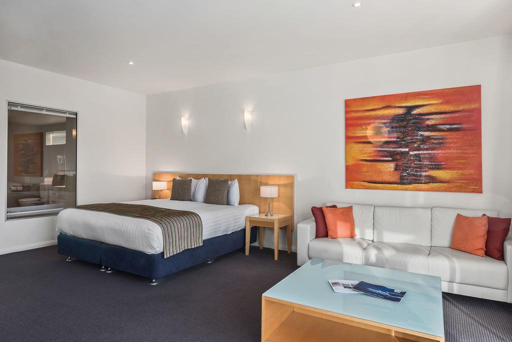 ג'ורג' טאון York Cove Hotel מראה חיצוני תמונה