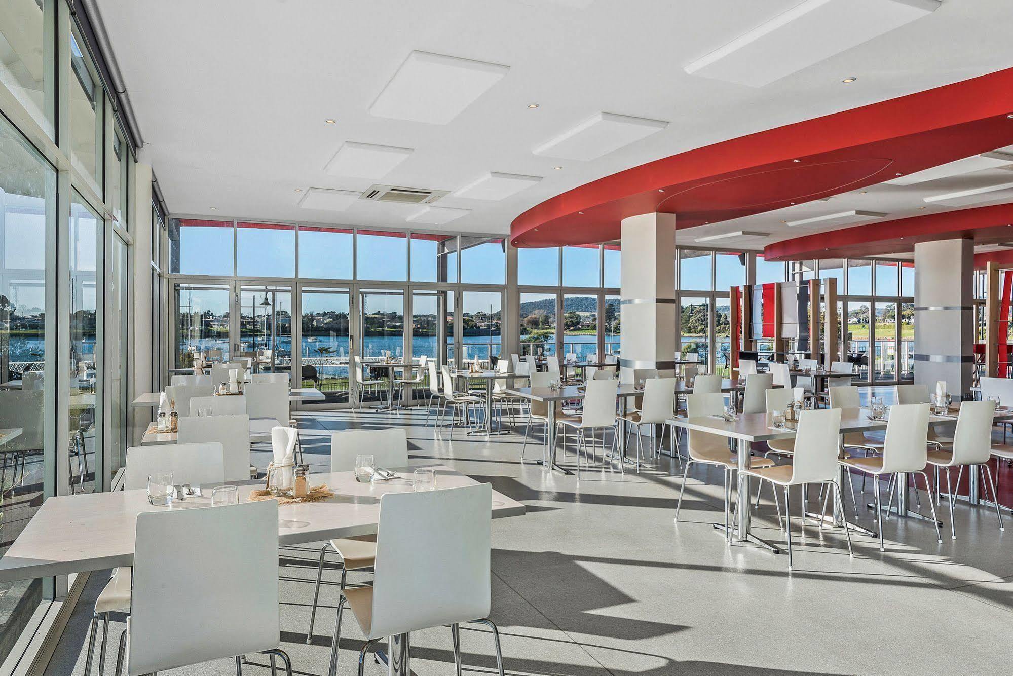 ג'ורג' טאון York Cove Hotel מראה חיצוני תמונה